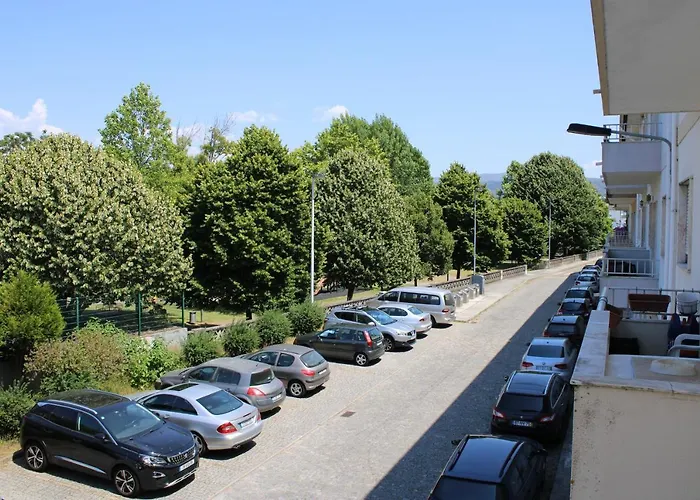 Casa Do Faria 카민하